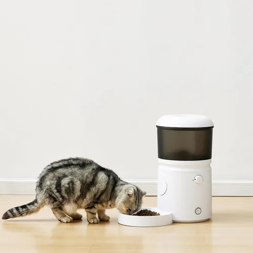 Vista 2 de Amazon Basics Comedero automático para gatos con grabadora de voz programable, alimentación lenta, control de porciones, capacidad de 4 L