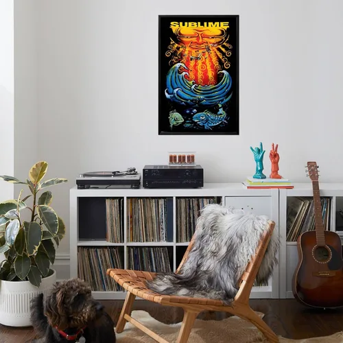 Vista 4 de AllPosters Póster de pared sublime, diseño de sol y pez sobre marco negro, 24 x 36 pulgadas