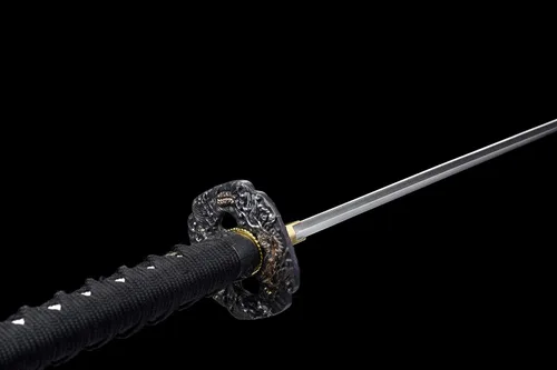Vista 9 de Espada Samurai tradicional ultra afilada, hecha a mano con características de acero al carbono 1060, acero plegado de Damasco, acero T10 y acero