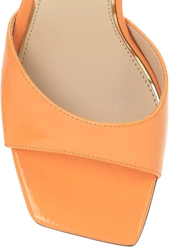 Vista 6 de Jessica Simpson Tacones de cuña LEEHI de piel sintética con punta abierta para mujer