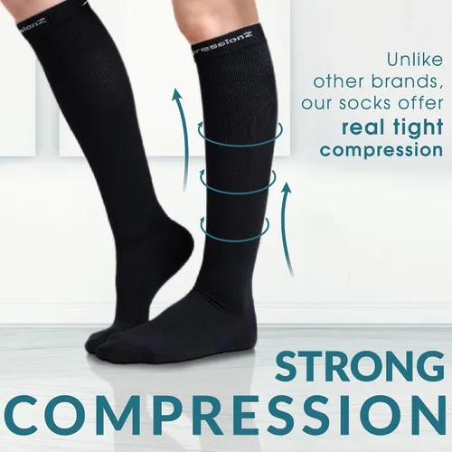 Vista 2 de CompressionZ 30-40 mmHg Knee High Compression Socks, Men & Women Argyle Negro: Paquete de 2