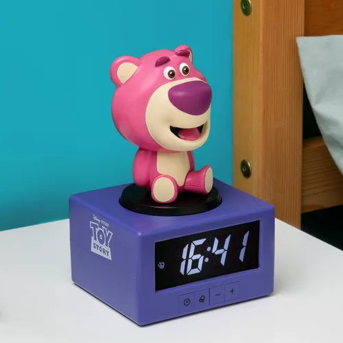 Vista 3 de Paladone Toy Story Lotso - Reloj despertador digital con luz nocturna y música, reloj de dormitorio con licencia oficial de Disney Pixar para niños