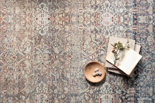 Vista 4 de Loloi Chris Loves Julia Jules Collection JUL-06 Denim/Spice 2'-3'' x 3'-9'', 0.13 pulgadas de altura, alfombra decorativa