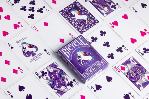 Vista 6 de Bicycle Mazo de Cartas de Unicornio, Índice Estándar, 1 Mazo
