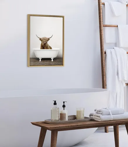 Vista 4 de Kate and Laurel Sylvie Highland Cow in Tub - Lienzo enmarcado para pared, diseño de vaca de las tierras altas por Amy Peterson Art Studio; 18 x 24