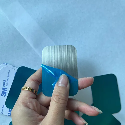 Vista 2 de SALEX Adhesivos metálicos para teléfono para montaje magnético. Juego de 32 placas de metal magnéticas para automóvil dentro de la funda