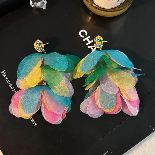 Vista 2 de Pendientes únicos de flores de tela de emulación para mujer, joyería de perlas de medidor hechas a mano