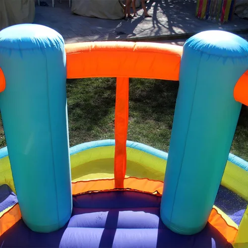 Vista 7 de Tobogán rígido de agua inflable de Sportspower., Double Slide
