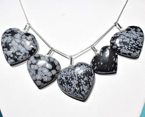 Vista 2 de Zenergy Gems - Collar con dije de corazón, piedras preciosas naturales del Himalaya en forma de corazón + cadena de plata de 20 + corazón de carga