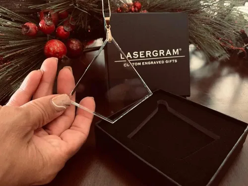Vista 2 de LaserGram Adorno de Navidad de cristal personalizado, perro cocker spaniel, idea de regalo personalizada grabada con láser (forma de diamante)