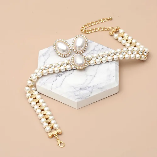 Vista 4 de S SUSANN Juego de collar y aretes de perlas de oro trenzado en capas, collar y aretes de perlas de cristal grueso, buen regalo para mujeres, juego