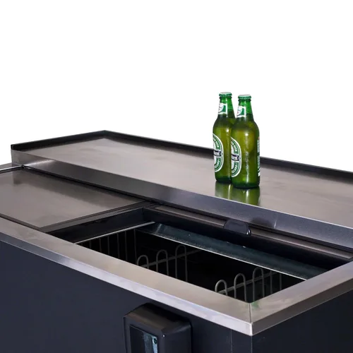 Vista 5 de True Enfriador de botellas Black Deep Well, 24 estuches / latas de 12 onzas