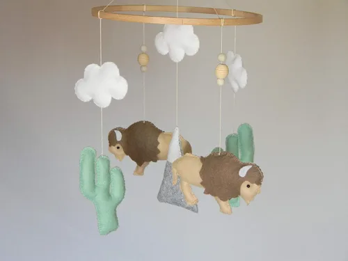 Vista 3 de Búfalo vivero móvil bisonte bebé móvil Cactus cuna móvil Buffalo guardería decoración fieltro móvil bebé niño tribal vivero bosque móvil móvil