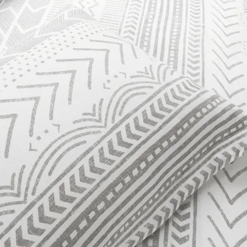 Vista 5 de Lush Decor Hygge Geo - Juego de edredón reversible de algodón de 3 piezas, tamaño matrimonial/queen, gris y blanco
