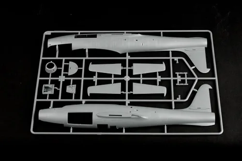 Vista 6 de Hobby Boss Kit de construcción de modelo de avión Thunderjet F-84G
