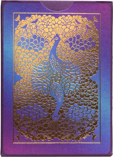 Vista 3 de Bicycle Cartas de juego de pavo real, color morado, baraja de cartas prémium para juegos de cartas y trucos de magia, diseño deslumbrante, acabado