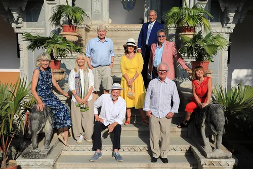 Vista 6 de The Real Marigold Hotel - Complete Series One Two Three 6-disc set DVD