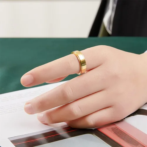 Vista 3 de MOROYA Anillo anti ansiedad chapado en oro de 14 quilates para mujeres y hombres, anillo giratorio de acero inoxidable con caja negra empaquetada