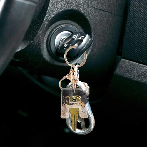 Vista 4 de NUOBESTY Llavero con letra S con inicial de resina, con colgante de alfabeto, llavero con purpurina para bolso de coche, color rosa