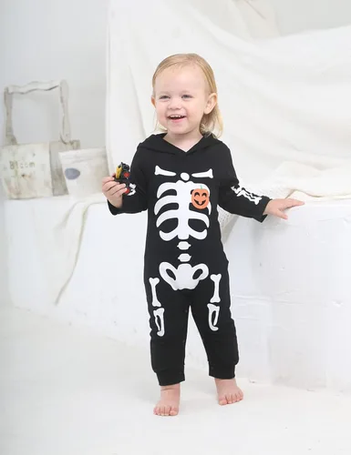 Vista 2 de Disfraz de esqueleto de Halloween para bebés y niñas con gorro