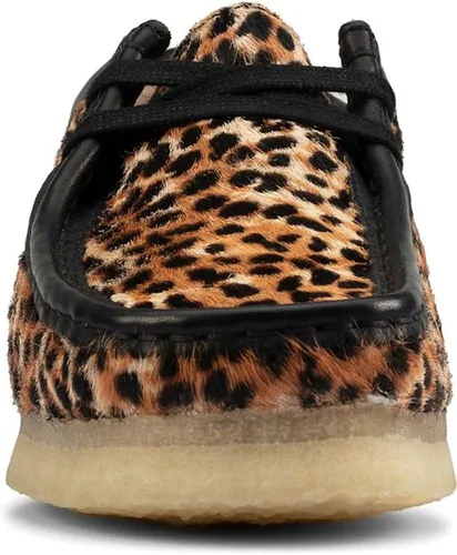Vista 4 de Clarks Botas Wallabee para mujer