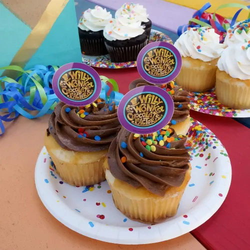 Vista 4 de Willy Wonka and the Chocolate Factory - Juego de 6 palillos para cupcakes