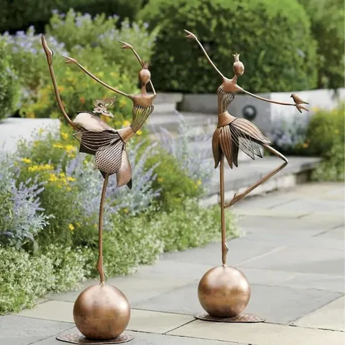 Vista 5 de Estatua de niña bailarina, decoración de jardín, figura de niña bailarina, escultura de arte de metal para exteriores, divertida estatua