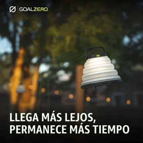 Vista 2 de Goal Zero Crush Light Linterna Solar Alimentada por Energía Solar