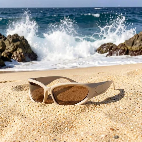 Vista 4 de ADE WU Gafas de sol envolventes de moda para mujeres y hombres Marco beige/lente marrón