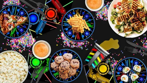 Vista 6 de Juego de suministros de fiesta de cumpleaños con etiqueta láser para platos, servilletas, vasos, vajilla para 16