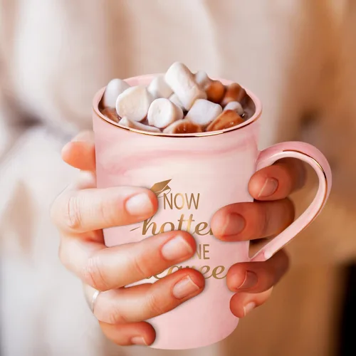Vista 2 de YHRJWN Regalos de Graduación de Navidad, Taza de Café Now Hotter By One Degree, Regalos de Graduación de Navidad para Ella Chicas Amigas, Taza