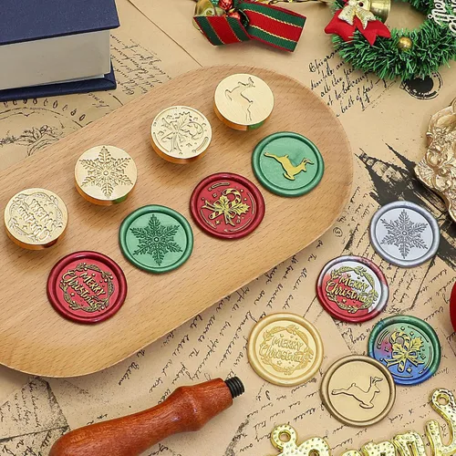 Vista 5 de SWANGSA - Juego de sellos de cera, estilo vintage, 4 cabezas con patrones navideños y 1 mango de madera para regalos de Navidad y Año Nuevo