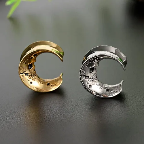 Vista 4 de COOEAR 1 par de expansores de oreja estilo luna, dilatadores de oreja de acero inoxidable con diseño de calavera de 0.00oz a 1 pulgada