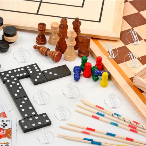 Vista 7 de 100 soportes para tarjetas de plástico translúcido, accesorios para juegos de mesa, bases en miniatura, clips de tablero de papel de plástico
