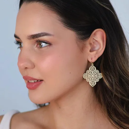Vista 2 de POMINA Aretes colgantes de filigrana celta floral dorada, bohemios, modernos, geométricos, para mujer