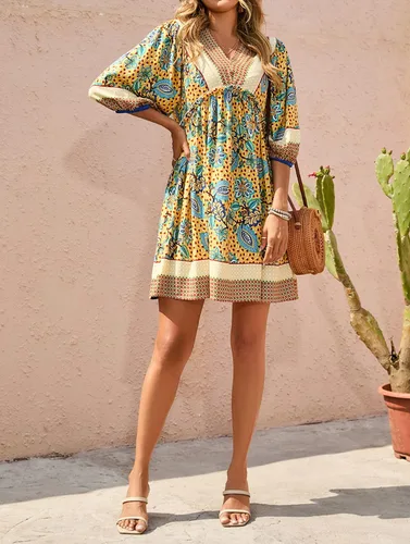 Vista 3 de BTFBM Vestidos casuales de primavera y verano para mujer, cuello en V, manga larga 34, con volantes, floral, estilo bohemio, mini vestido de playa