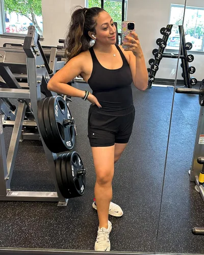 Vista 5 de Stelle Pantalones cortos de correr 2 en 1 para mujer, pantalones cortos deportivos de cintura alta, pantalones cortos de entrenamiento con forro