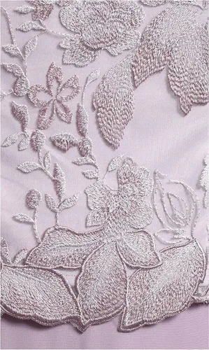 Vista 3 de Alex Evenings Vestido de una pieza con cuerpo de encaje elástico de mangas 3/4 para mujer Bordado de orquídea ahumada