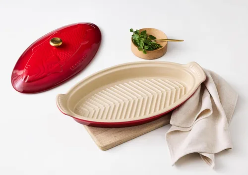 Vista 6 de Le Creuset - Horno para pescado Heritage, cerámica, 1,6 L, rojo