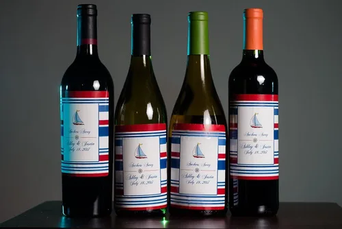 Vista 6 de 12 etiquetas autoadhesivas fáciles de usar para botellas de vino/cerveza de boda