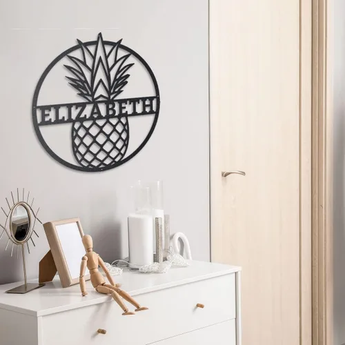 Vista 8 de RealSteel Arte de pared personalizado de metal de piña, letrero de nombre familiar con monograma tropical personalizado Decoración de casa