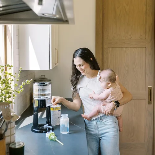 Vista 9 de Dr. Brown's Insta-Prep - Dispensador de agua caliente para preparar al instante la botella de fórmula del bebé, tanque de vidrio de gran capacidad