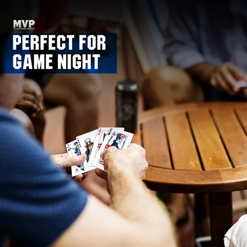 Vista 4 de Military Gift Shop Cartas de jugar con bandera estadounidense azul - Gráficos patrióticos - Calidad premium - Regalos para veteranos para hombres