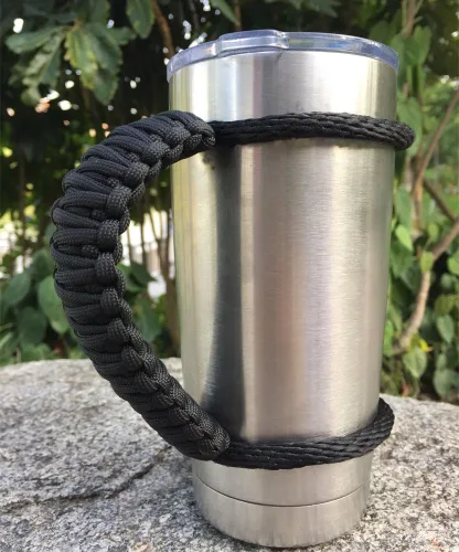 Vista 2 de MOCE Mango de paracord hecho a mano para vaso Yeti/Rtic/Ozark Trail Rambler de 20 oz. Negro