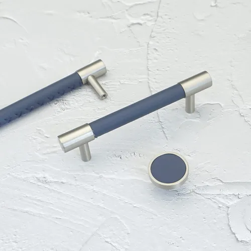 Vista 2 de Tirador de cuero azul de 3.78 pulgadas para armario, pomos de acero cepillado, accesorios modernos para muebles