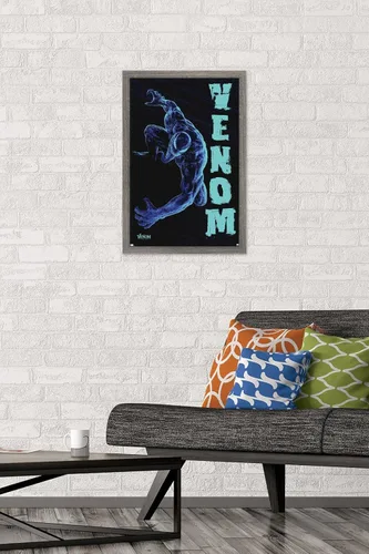 Vista 2 de Trends International Marvel Venom: Let There be Carnage - Póster de pared negro y azul, 22.4 pulgadas de largo x 14.7 W, versión enmarcada de madera