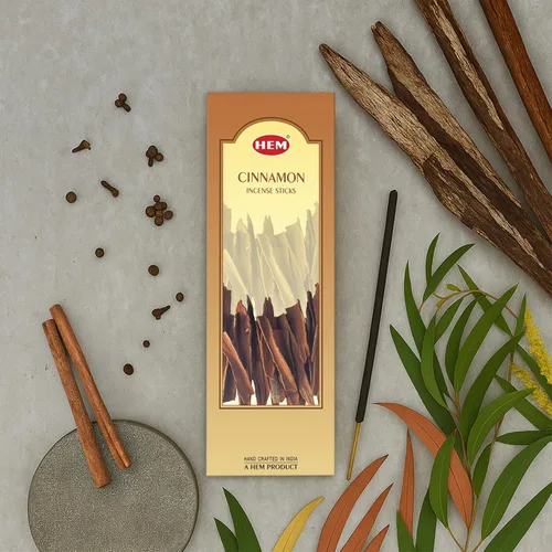 Vista 3 de Hem Varitas de incienso de canela – Paquete de 6 cajas Hexa (120 varillas en total) – Aroma cálido y picante de larga duración para meditación