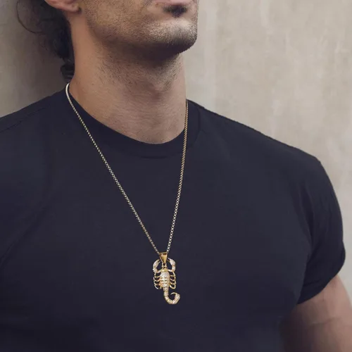 Vista 2 de AsAlways Colgante chapado en oro de 18 quilates, escorpión, escorpión, brillante, circonita cúbica, hip hop, novedoso, collar punk con embalaje