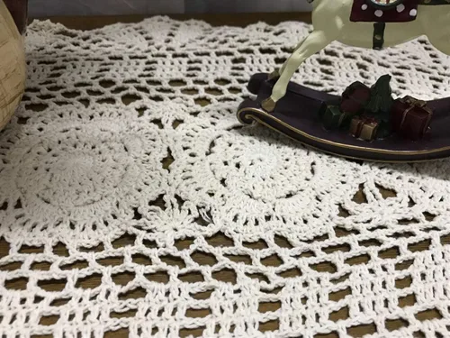 Vista 5 de Damanni Tapete ovalado de algodón hecho a mano con encaje de ganchillo, 12 x 24 pulgadas, color beige