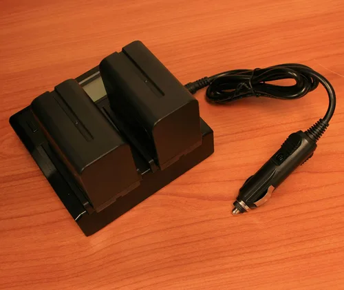 Vista 6 de Wasabi Power Cargador de batería LCD dual para Sony NP-F550 NP-F570 NP-F750 NP-F770 NP-F930 NP-F950 NP-F960 NP-FM55H NP-FM500H NP-QM71 NP-QM91